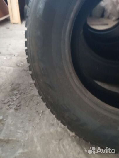 Pirelli Ice Zero 265/65 R17