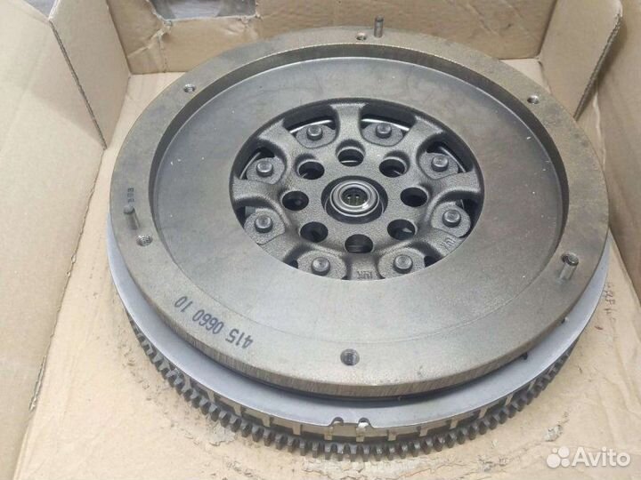 Маховик двухмассовый Mercedes Sprinter