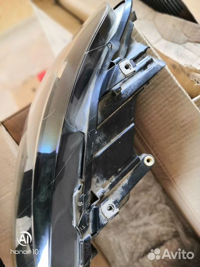 Фара правая Volkswagen Polo