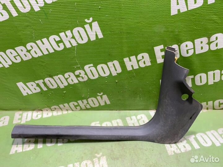 Накладка на порог салона передняя левая Ford Focus