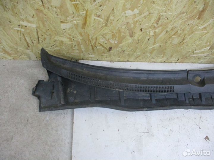 Жабо (левая часть) Тойота Королла 150