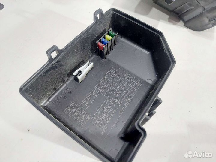 Блок предохранителей Suzuki Sx-4 YB41S J20A 2007