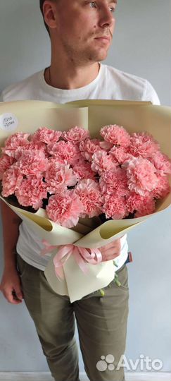 Букет из 25 нежных розовых гвоздик