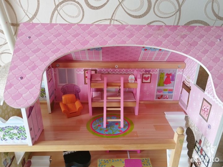 Домик кукольный