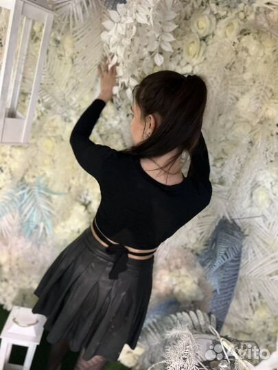 Лонгслив короткий с завязками