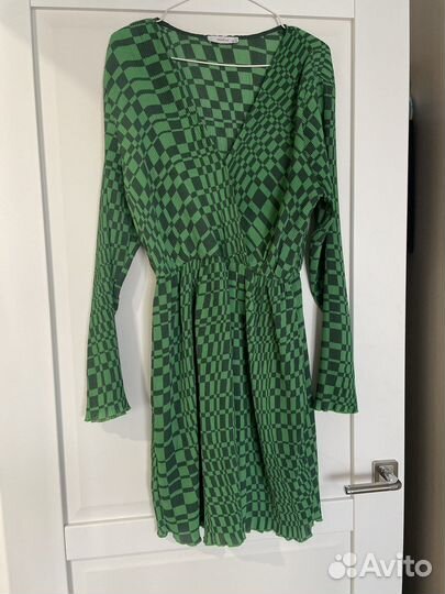 Платье Reserved