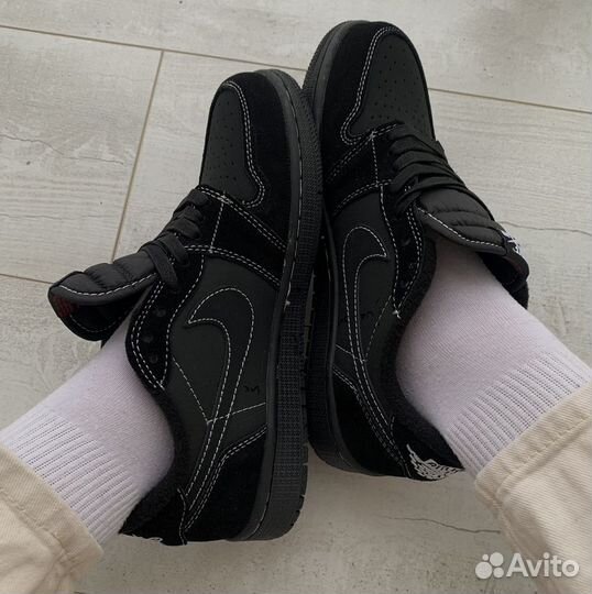 Nike air jordan 1 travis scott black phantom