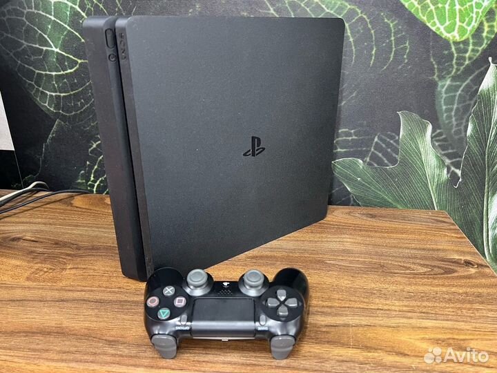 Sony Playstation 4 Slim 1TB. PS4