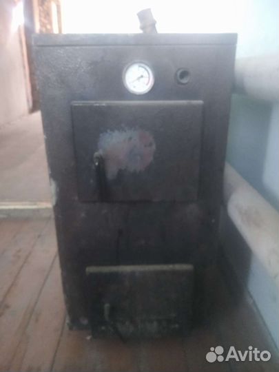 Печь для отопления дома бу