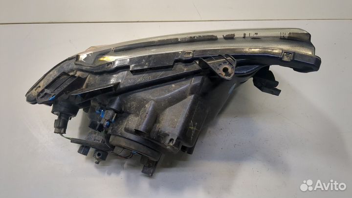 Фара (передняя) Mitsubishi L200, 2009