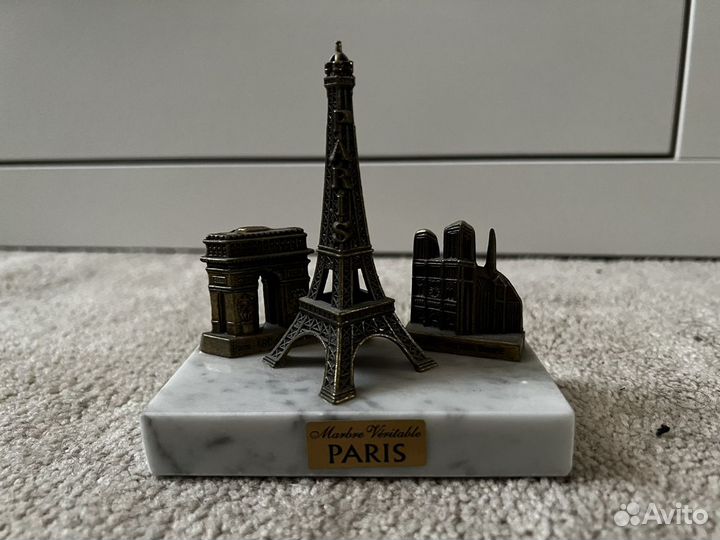 Статуэтка Париж