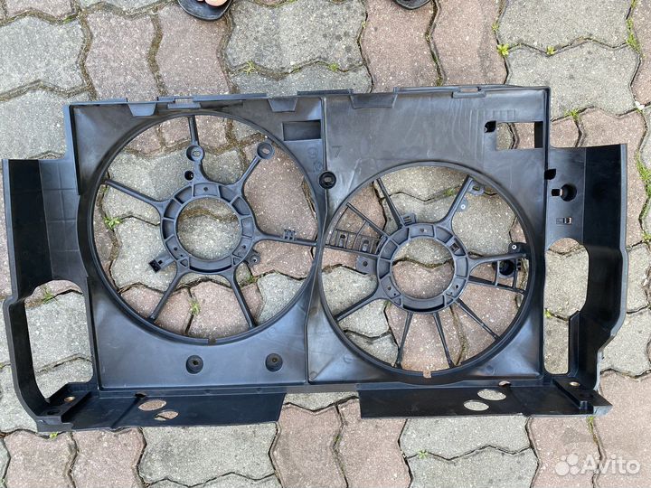 Диффузор радиатора Lexus NX 200 NX200T 1671136210