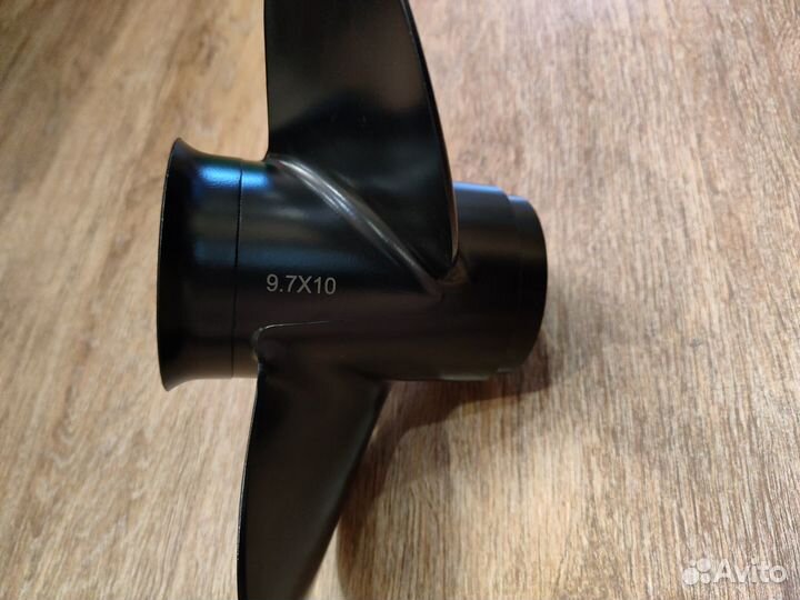 Гребной винт Tohatsu Mercury 25-30 сил шаг 10