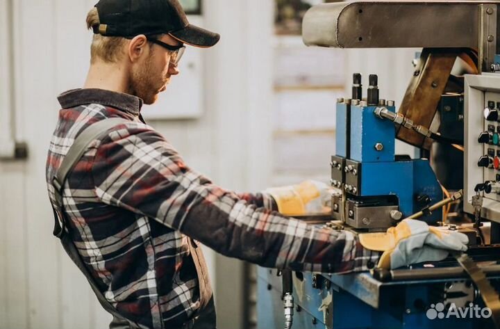 Слесарь механосборочных работ. Обучение на месте