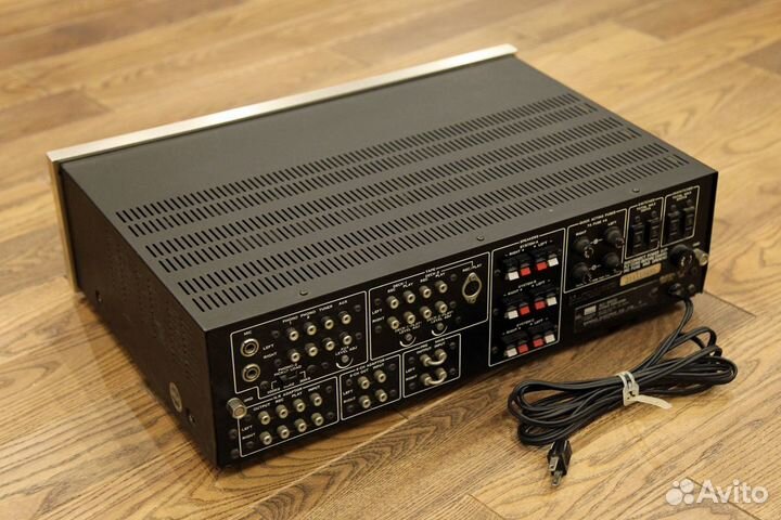 Усилитель Sansui AU-9500