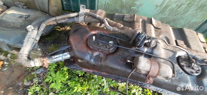 Бензобак Hyundai Santa Fe 2.0 crdi 2008