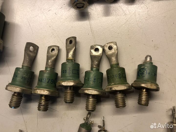 Силовые диоды,тиристоры,семисторы