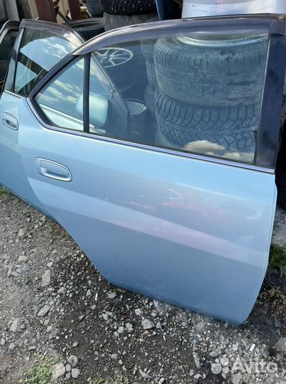 Дверь Задняя правая Toyota Prius NHW11