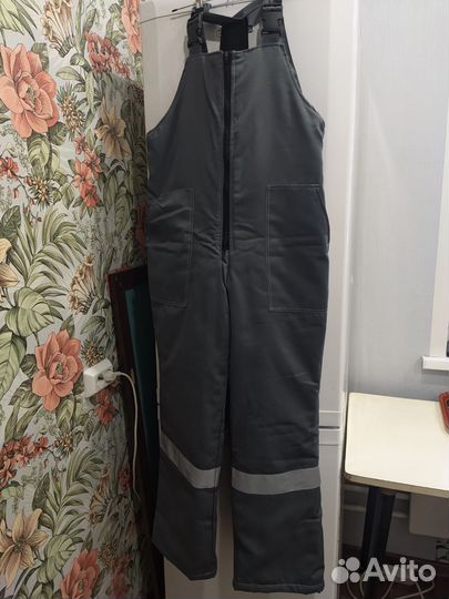 Спецодежда и обувь мужская разная