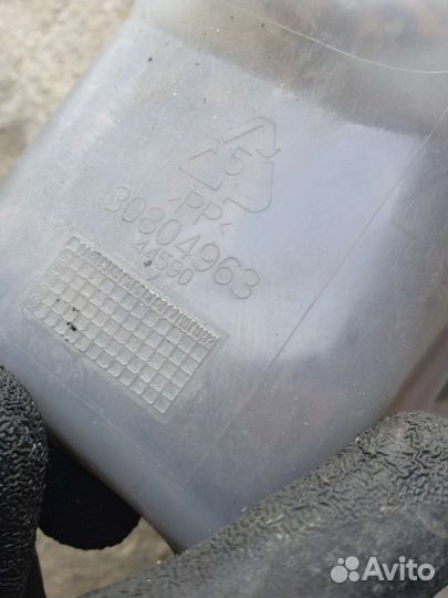 Расширительный бачок Вольво С40 В40