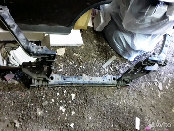 Телевизор хендай Генезис 2(64101-B1000)