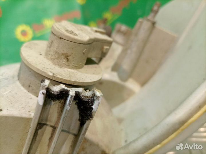 Поворотник левый Ford Explorer внедорожник 4.0