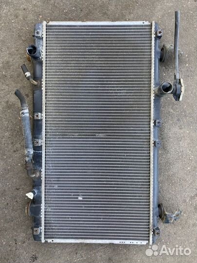 Радиатор охлаждения Suzuki Aerio RD51S