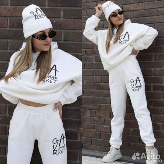 Женский спортивный костюм новый