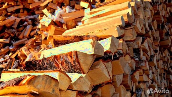 Наколотые дрова