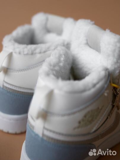 Кроссовки детские nike зима