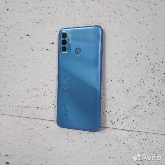 Смартфон tecno Spark 7 4/128 Голубой