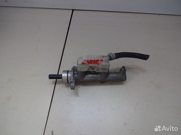 Главный тормозной цилиндр toyota ZNM10