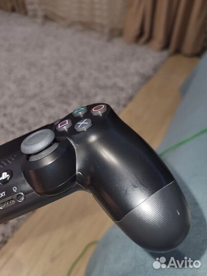 Геймпад Sony Dualshock 4