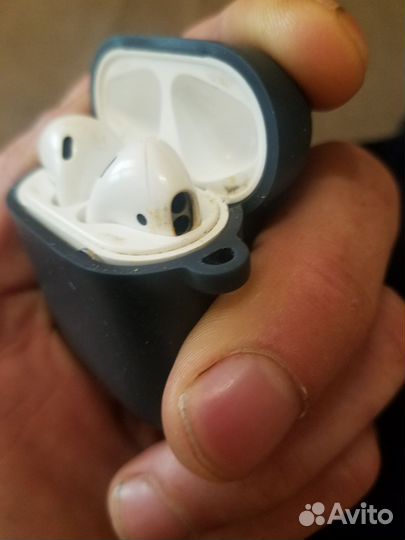 Беспроводные наушники apple airpods 2