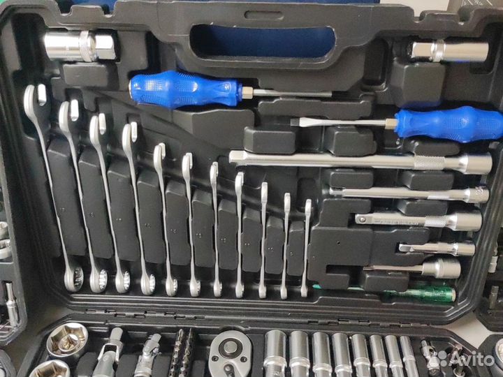 Набор инструментов 121 предмет