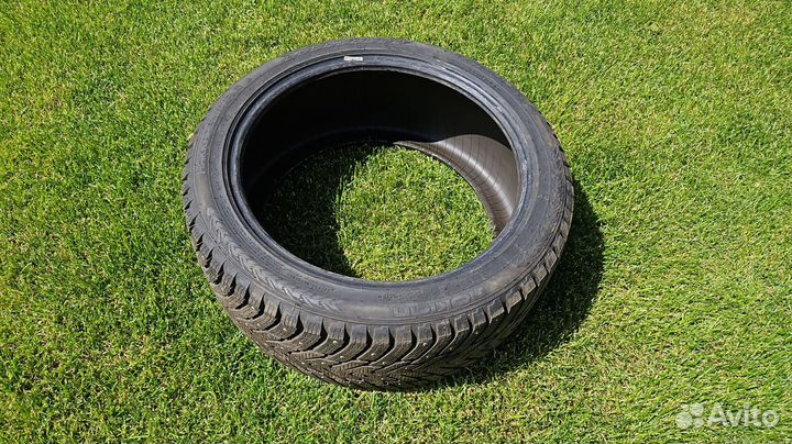 Nokian Tyres Hakkapeliitta 8 245/40 R18 97T