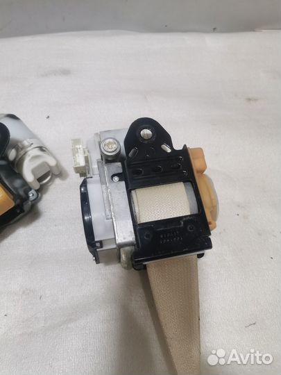 Ремень безопасности стреляный Infiniti M37,Y51