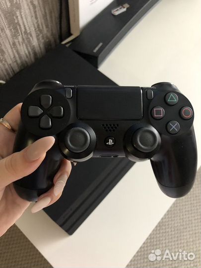 Sony PS4 pro 1tb
