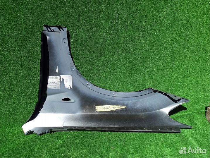 Крыло переднее правое Bmw F25