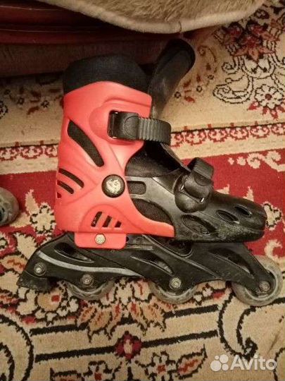 Роликовые коньки