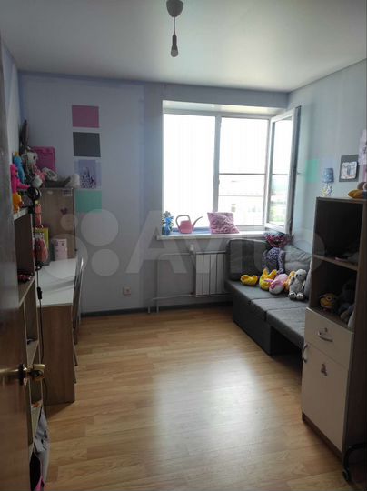 2-к. квартира, 53 м², 3/3 эт.