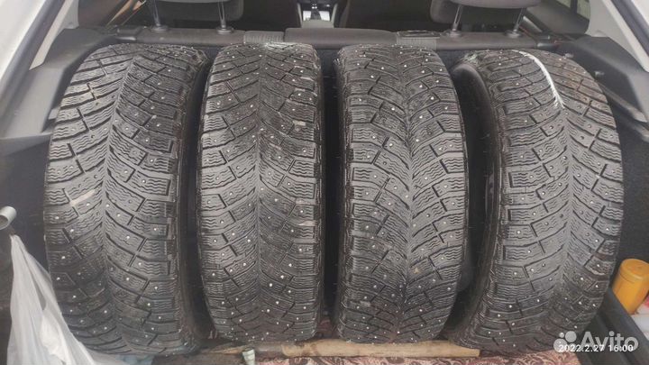 Michelin X-Ice North 4 205/55 R16