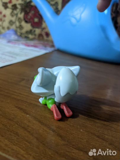 Игрушка из киндера