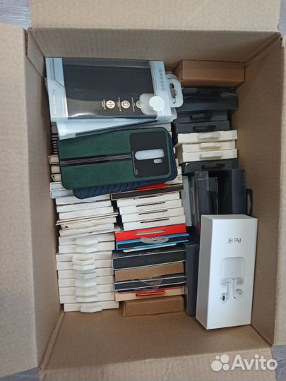 Стекла и чехлы для смартфонов