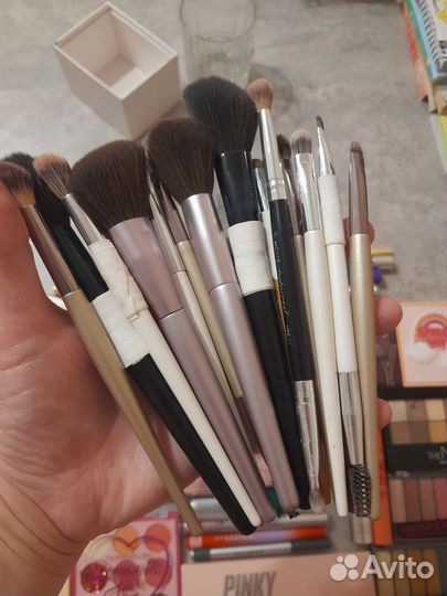 Набор косметики,кисти