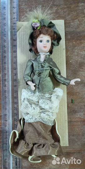 Коллекционные фарфоровые куклы Дамы Эпохи 6 штук