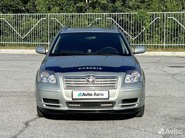 Toyota Avensis 2.0 МТ, 2004, 255 000 км