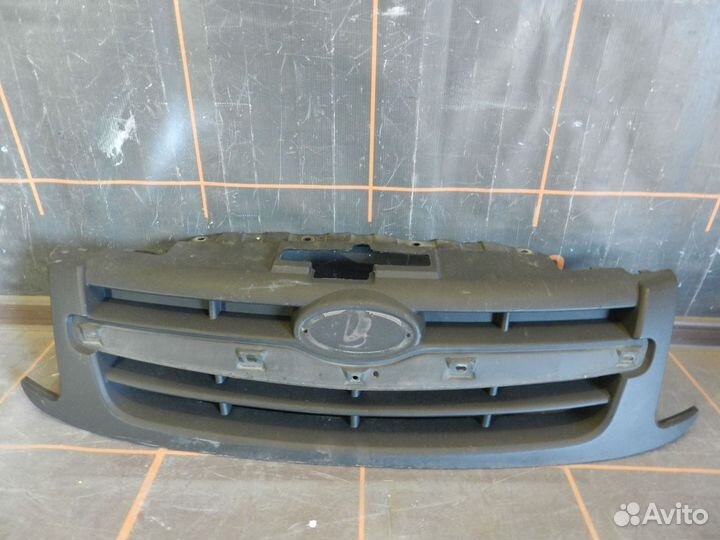 Решетка радиатора - LADA Granta