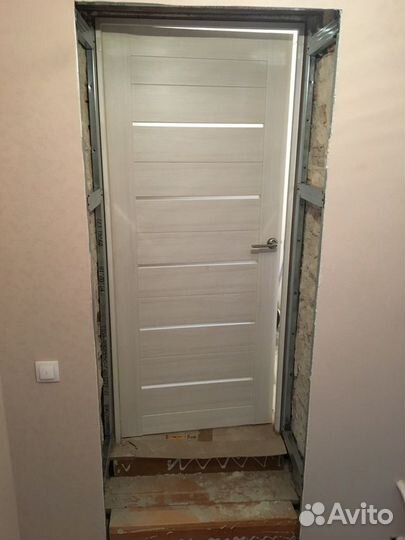Двери входные в квартиру 055