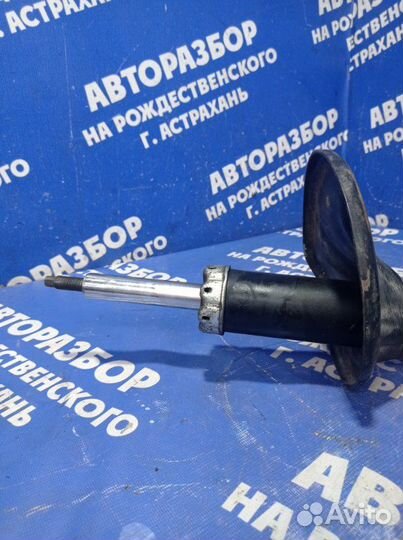 Передняя левая стойка амортизатора Mitsubishi